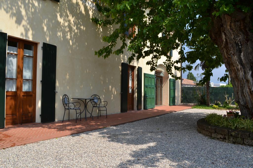Agriturismo La Breda Pensionat San Felice del Benaco Eksteriør billede